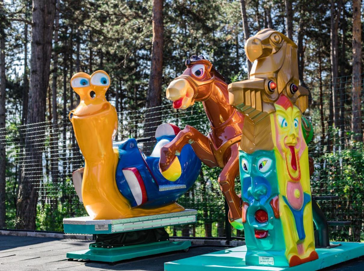 Spa Hotel Dvoretsa Velingrad Eksteriør billede The Snail and the Horse