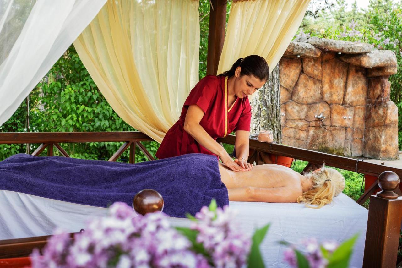 Spa Hotel Dvoretsa Velingrad Eksteriør billede Ayurvedic massage